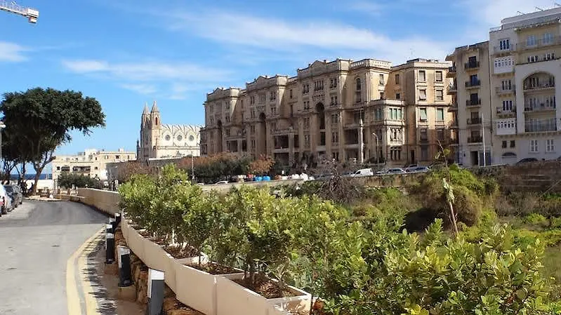 Hotel Eri Apartments E365 Saint Julian's Malta